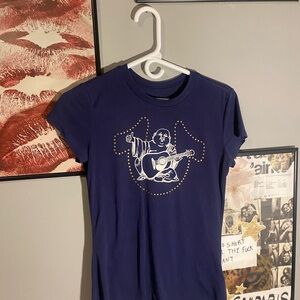 Woman’s True Religion shirt